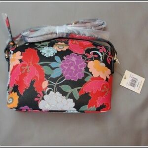 Trina Turk Crossbody Handbag Floral
New Purse NWT 10"X 8"